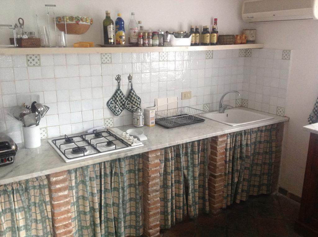 Ciuri Ciuri Mondello Villa Екстериор снимка